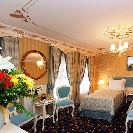 Fuat Bey Palace & Отель Стамбул