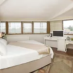 Hotel Fuat Bey Palace & 4*