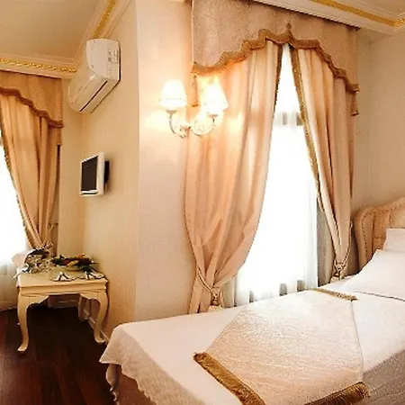 Fuat Bey Palace & 3*