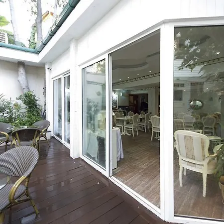 Bed & Breakfast Fuat Bey Palace &