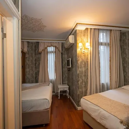 Fuat Bey Palace & Istanbul