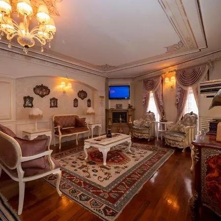 Bed & Breakfast Fuat Bey Palace & 3*