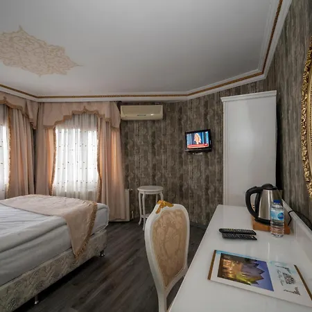 Fuat Bey Palace & 4*