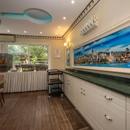 Fuat Bey Palace & Hotel