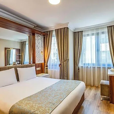 Fuat Bey Palace & İstanbul