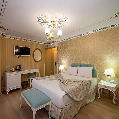 Fuat Bey Palace & Hotel Istanboel