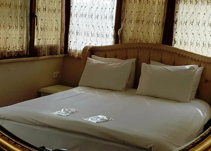 Hotel Fuat Bey Palace & Istanbul