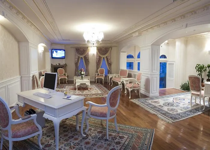 Hotel Fuat Bey Palace & 4*