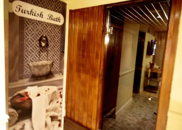 Hotel Fuat Bey Palace & 4*