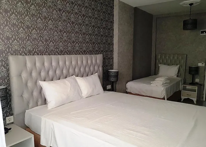 Hotel Fuat Bey Palace &