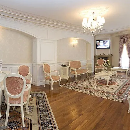 Fuat Bey Palace & 4*